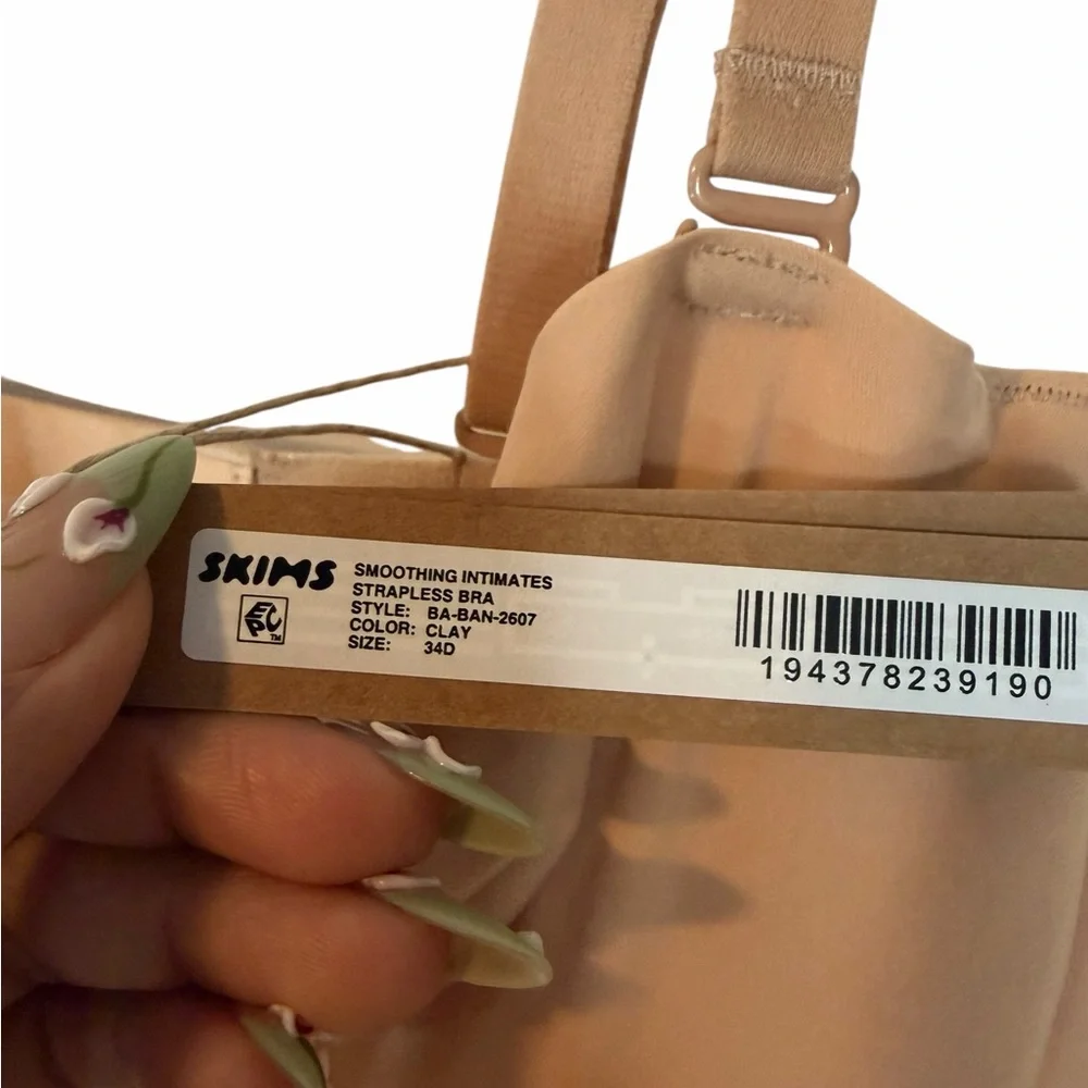 SKIMS Smoothing Intimates Strapless Bra – Clay – 34D – New With Tags - Picture 3 of 7